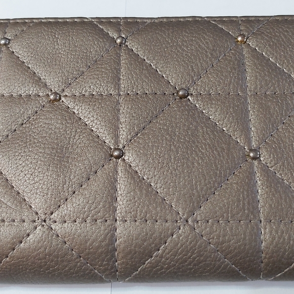 Steve Madden Saddle Quilted Wallet - Picture 7 of 16